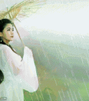 长发女孩在雨中打着伞遥望着远方素材gif动态图片