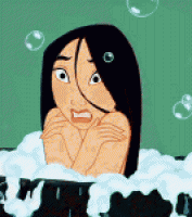 卡通浴缸少女洗澡害怕gif动态图片